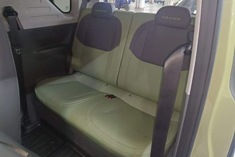 Used Geely Galaxy Panda 2024 200km Panda Rider Left Rear Seat