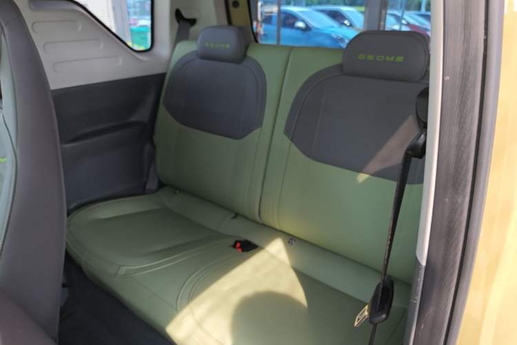 Used Geely Galaxy Panda 2024 200km Panda Rider Left Rear Seat