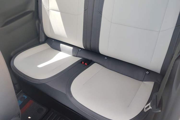 Used Geely Galaxy Panda 2024 200km Panda Kart Left Rear Seat