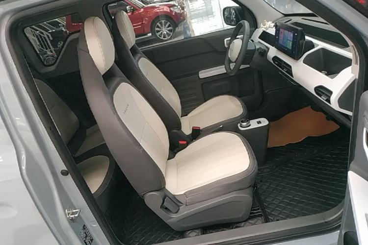 Used Geely Galaxy Panda 2024 200km Panda Kart Right Front Seat