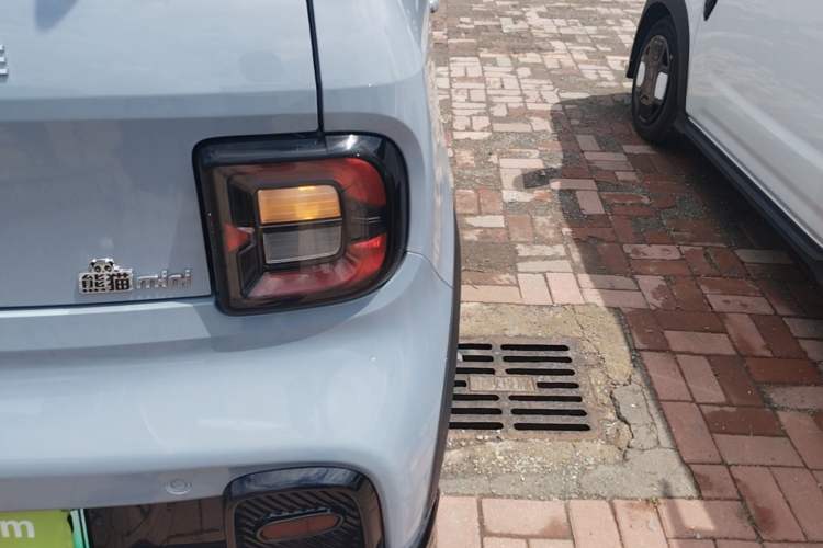 Used Geely Galaxy Panda 2024 200km Panda Kart Right Rear Taillight