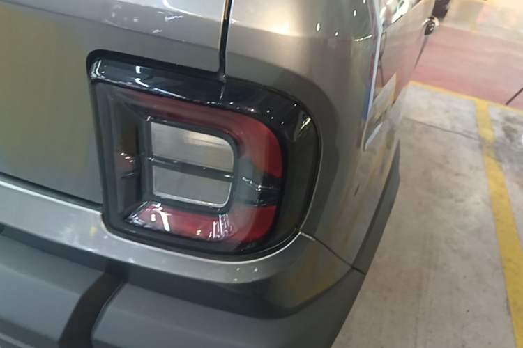 Used Geely Galaxy Panda 2024 200km Panda Rider Right Rear Taillight