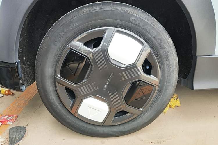 Used Geely Galaxy Panda 2024 200km Panda Kart Right Rear Wheel Hub