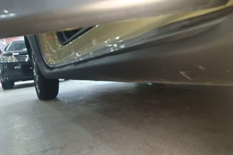 Used Geely Galaxy Panda 2024 200km Panda Rider Right Side Sill