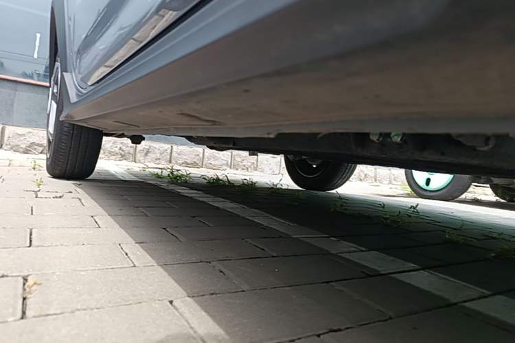 Used Geely Galaxy Panda 2024 200km Panda Kart Right Side Sill