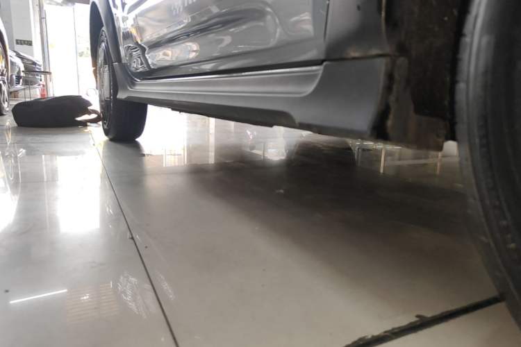 Used Geely Galaxy Panda 2024 200km Panda Kart Right Side Sill