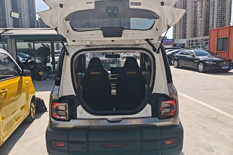 Used Geely Galaxy Panda 2024 200km Panda Rider Trunk