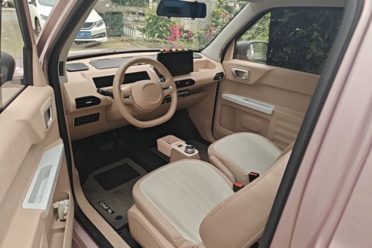 Used Geely Galaxy Panda 2024 Panda Mini 200km Endurance Bear Driver Seat