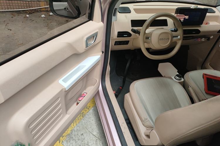 Used Geely Galaxy Panda 2024 Panda Mini 200km Endurance Bear Driver Seat
