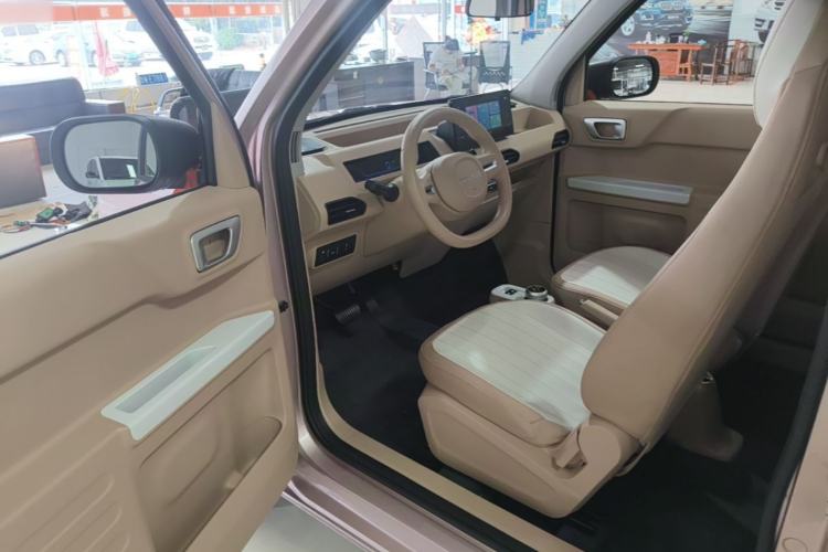Used Geely Galaxy Panda 2024 Panda Mini 200km Longteng PRO Edition Driver Seat