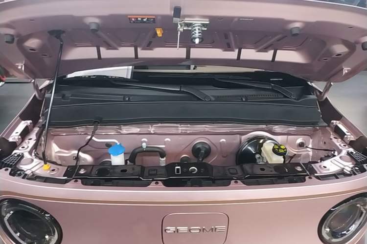 Used Geely Galaxy Panda 2024 Panda Mini 200km Longteng PRO Edition Engine Bay
