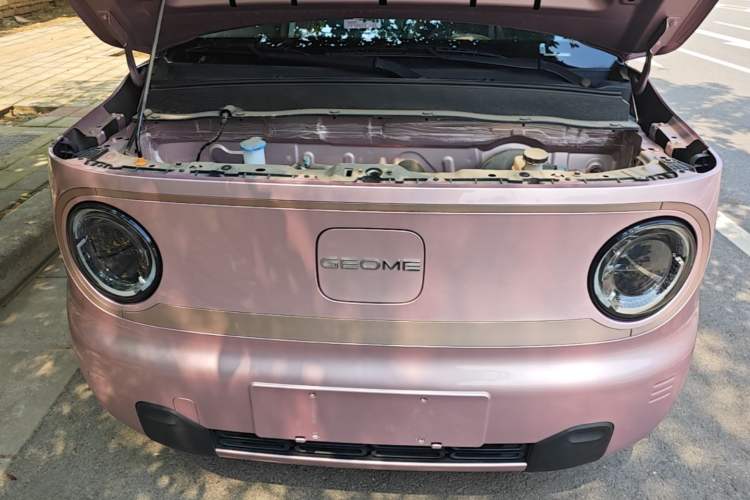 Used Geely Galaxy Panda 2024 Panda Mini 200km Longteng PRO Edition Engine Bay