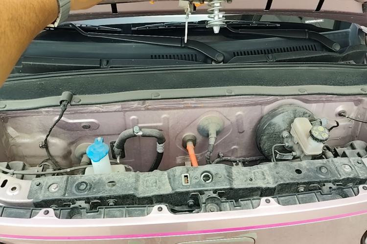 Used Geely Galaxy Panda 2024 200km Panda Kart Engine Bay