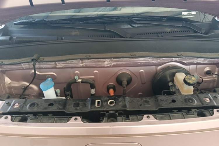 Used Geely Galaxy Panda 2024 Panda Mini 200km Endurance Bear Engine Bay
