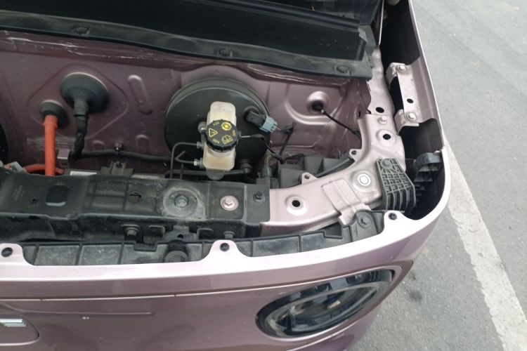Used Geely Galaxy Panda 2024 Panda Mini 200km Endurance Bear Engine Bay Left