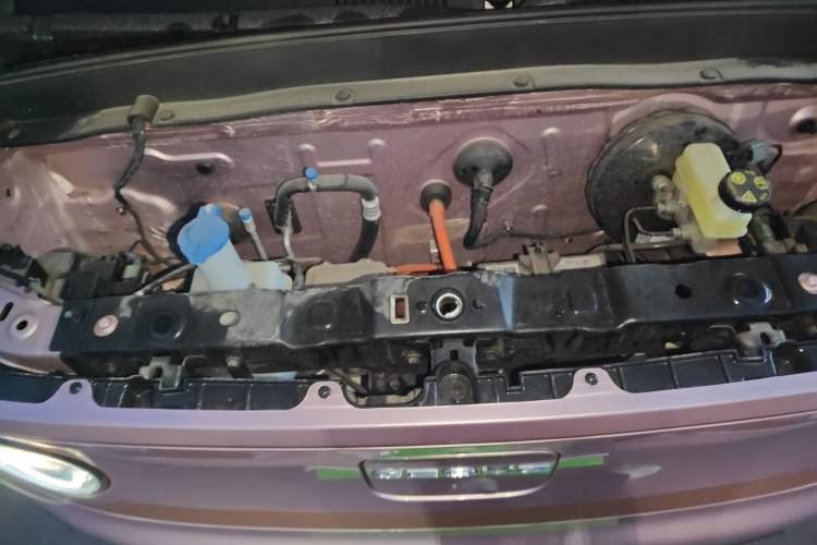 Used Geely Galaxy Panda 2024 Panda Mini 200km Endurance Bear Engine Bay