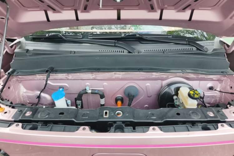 Used Geely Galaxy Panda 2024 200km Panda Kart Engine Bay