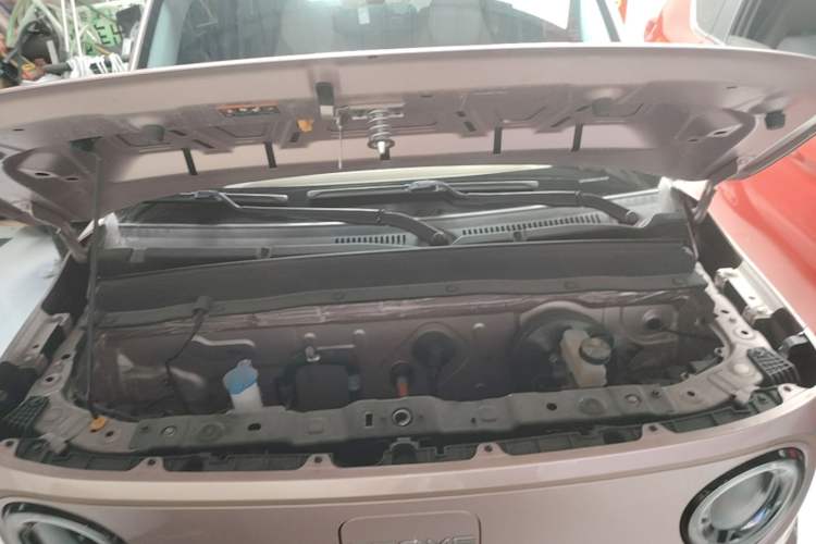 Used Geely Galaxy Panda 2024 Panda Mini 200km Longteng PRO Edition Engine Bay