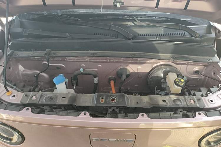 Used Geely Galaxy Panda 2024 Panda Mini 200km Longteng PRO Edition Engine Bay