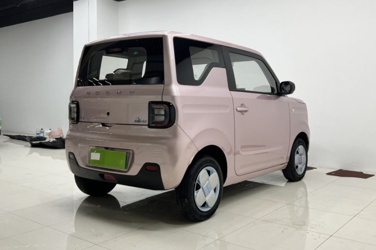 Used Geely Galaxy Panda 2024 Panda Mini 200km Endurance Bear Exterior 1
