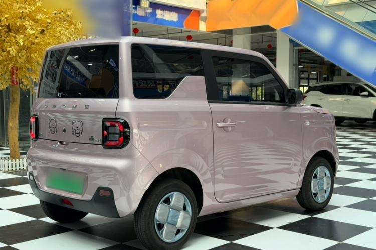 Used Geely Galaxy Panda 2024 Panda Mini 200km Endurance Bear Exterior 1