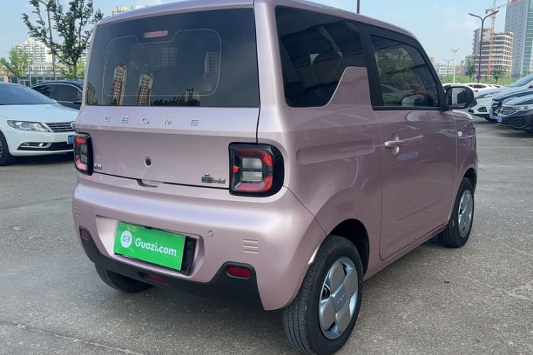 Used Geely Galaxy Panda 2024 Panda Mini 200km Endurance Bear Exterior 2