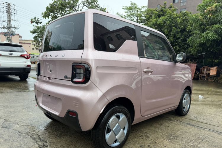 Used Geely Galaxy Panda 2024 Panda Mini 200km Dragon Edition Exterior 3