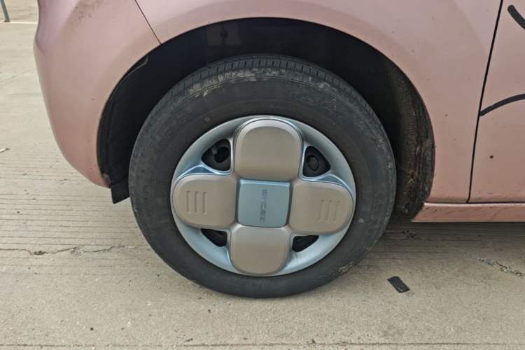 Used Geely Galaxy Panda 2024 Panda Mini 200km Endurance Bear Exterior 4