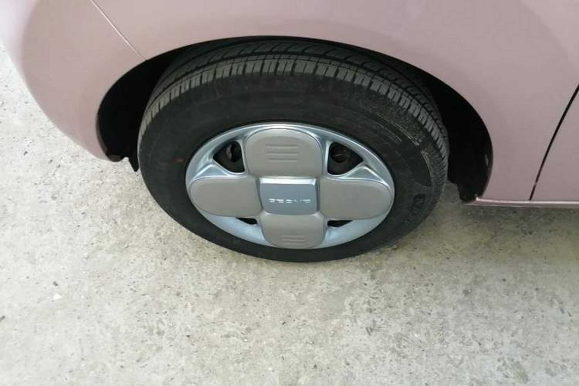 Used Geely Galaxy Panda 2024 Panda Mini 200km Endurance Bear Exterior 4