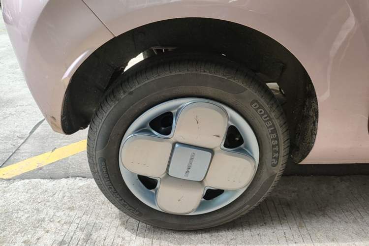 Used Geely Galaxy Panda 2024 Panda Mini 200km Endurance Bear Exterior 5