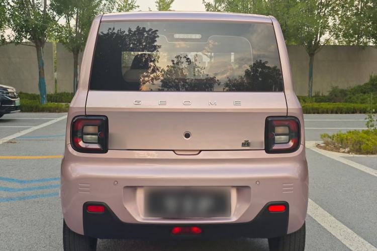 Used Geely Galaxy Panda 2024 Panda Mini 200km Endurance Bear Exterior 6