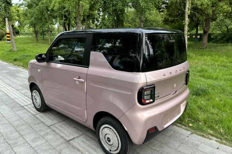 Used Geely Galaxy Panda 2024 Panda Mini 200km Endurance Bear Exterior 8