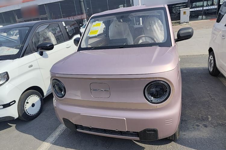 Used Geely Galaxy Panda 2024 Panda Mini 200km Endurance Bear Front