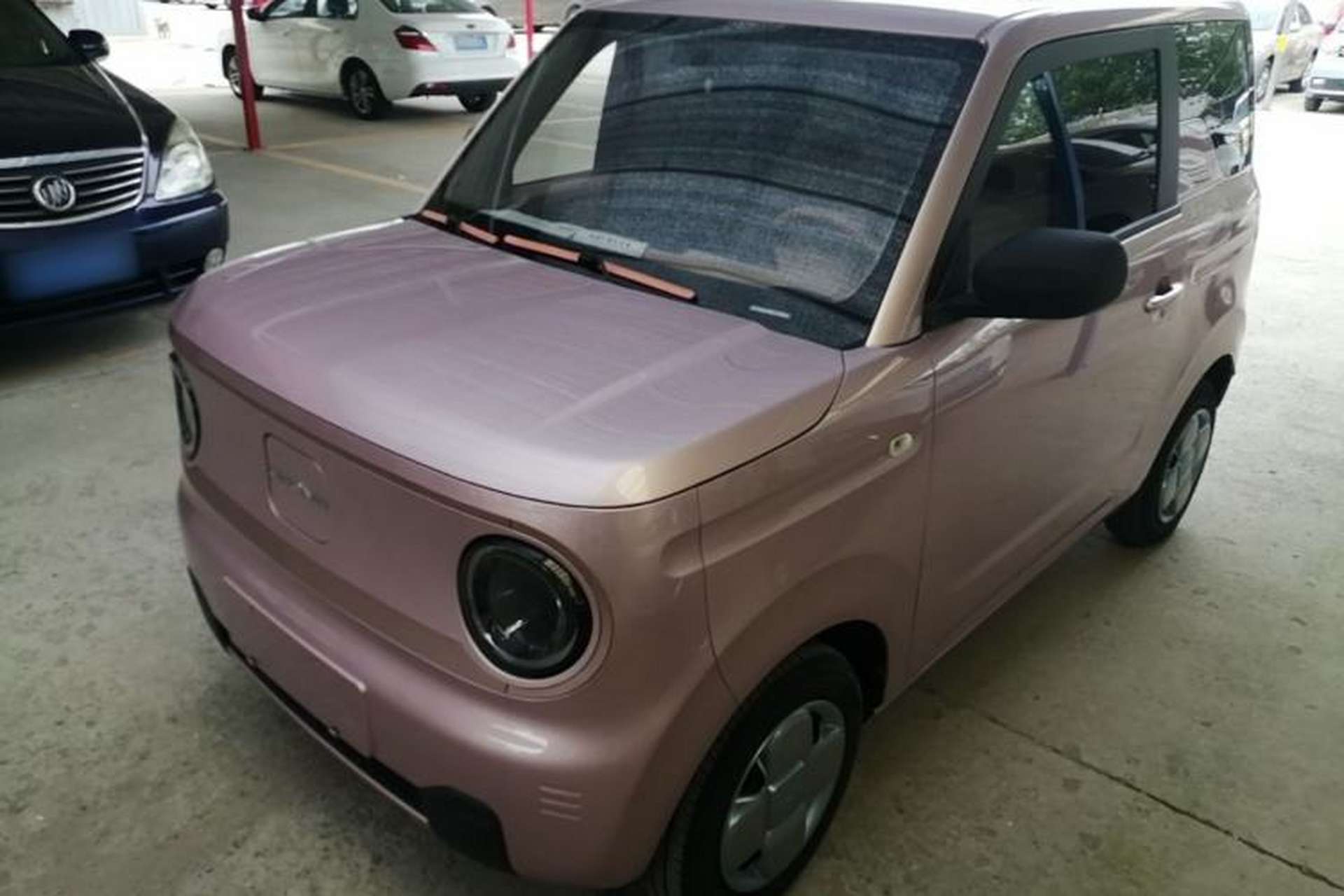 Used Geely Galaxy Panda 2024 Panda Mini 200km Endurance Bear Front Left 45 Deg