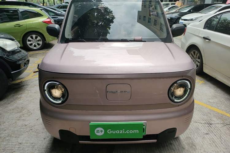 Used Geely Galaxy Panda 2024 Panda Mini 200km Endurance Bear Front