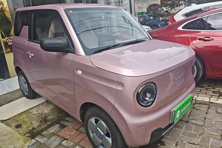 Used Geely Galaxy Panda 2024 Panda Mini 200km Endurance Bear Front Right 45 Deg