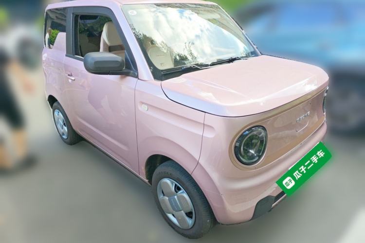 Used Geely Galaxy Panda 2024 Panda Mini 200km Endurance Bear Front Right 45 Deg