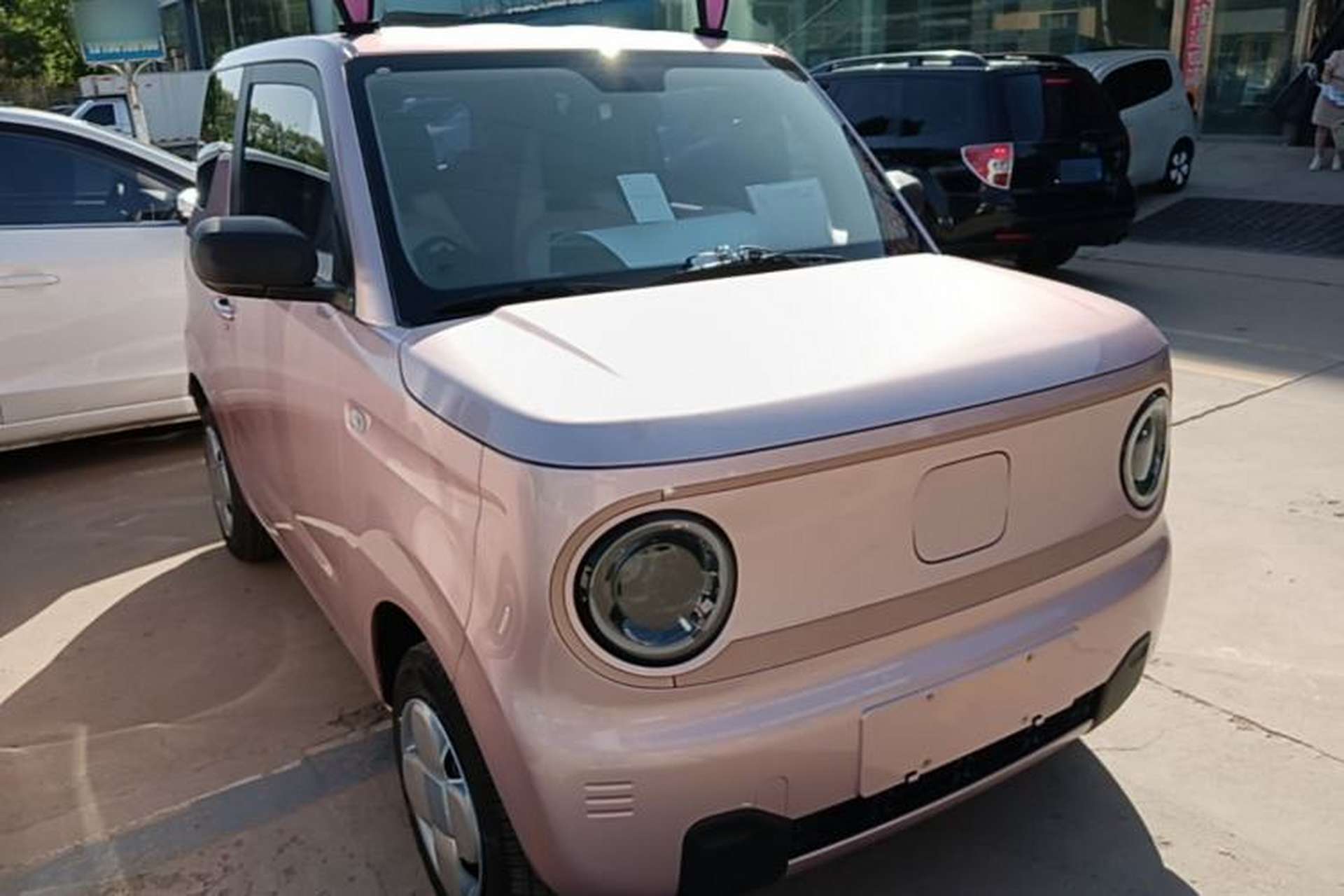 Used Geely Galaxy Panda 2024 Panda Mini 200km Endurance Bear Front Right 45 Deg
