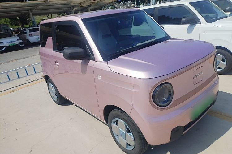 Used Geely Galaxy Panda 2024 Panda Mini 200km Endurance Bear Front Right 45 Deg
