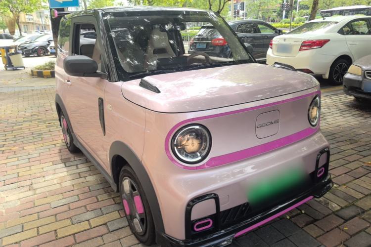 Used Geely Galaxy Panda 2024 200km Panda Kart Front Right 45 Deg