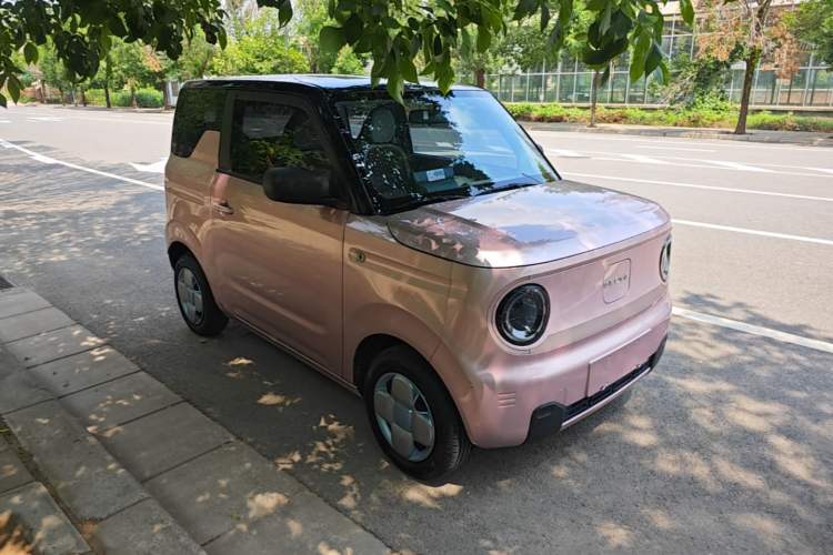 Used Geely Galaxy Panda 2024 Panda Mini 200km Longteng PRO Edition Front Right 45 Deg