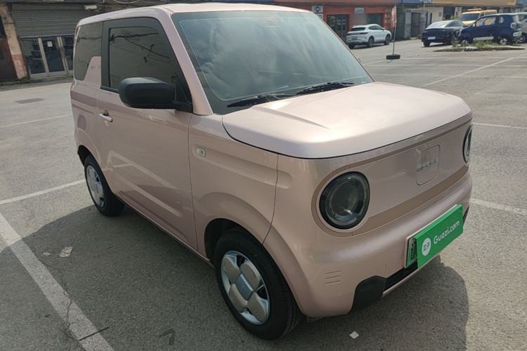 Used Geely Galaxy Panda 2024 Panda Mini 200km Endurance Bear Front Right 45 Deg