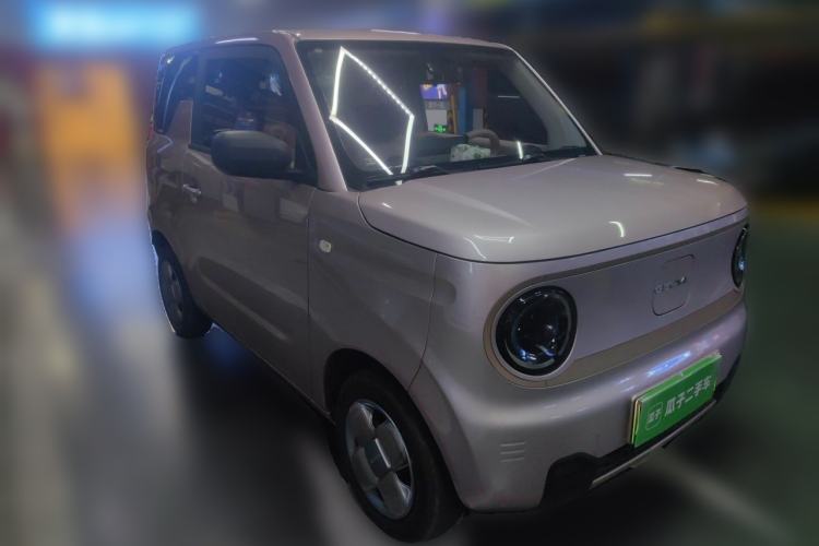 Used Geely Galaxy Panda 2024 Panda Mini 200km Endurance Bear Front Right 45 Deg