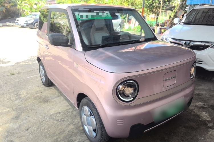 Used Geely Galaxy Panda 2024 Panda Mini 200km Dragon Edition Front Right 45 Deg