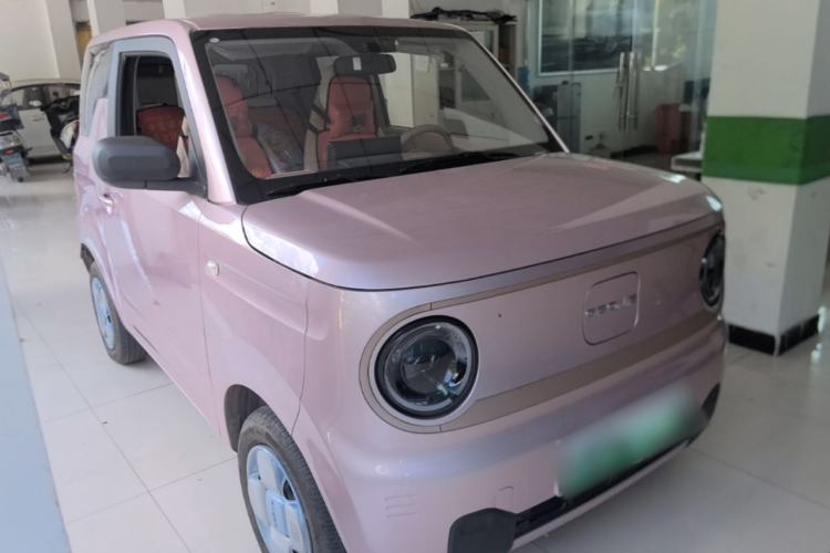 Used Geely Galaxy Panda 2024 Panda Mini 200km Endurance Bear Front Right 45 Deg