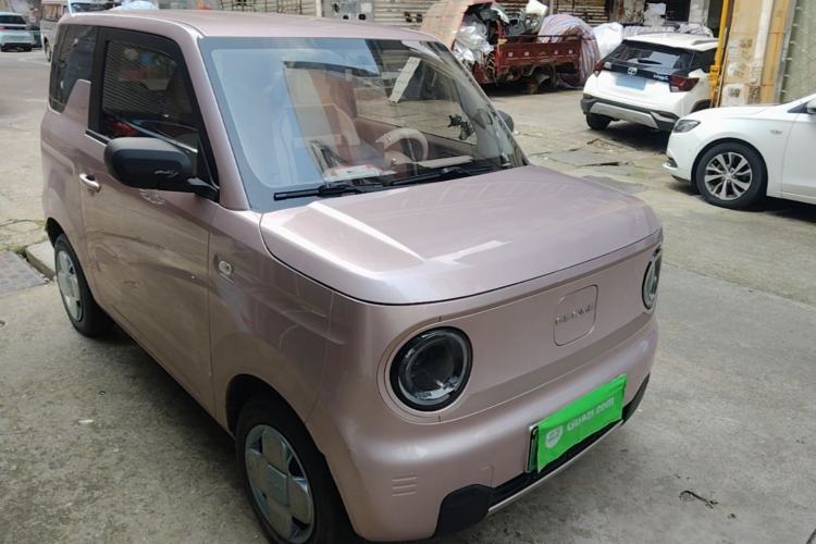 Used Geely Galaxy Panda 2024 Panda Mini 200km Endurance Bear Front Right 45 Deg