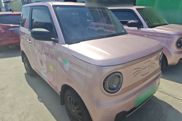 Used Geely Galaxy Panda 2024 Panda Mini 200km Endurance Bear Front Right 45 Deg