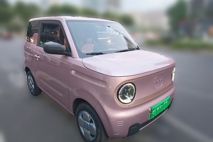 Used Geely Galaxy Panda 2024 Panda Mini 200km Longteng PRO Edition Front Right 45 Deg
