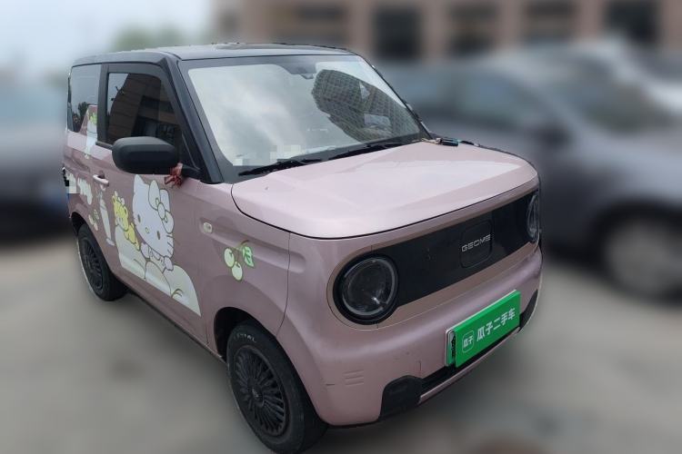 Used Geely Galaxy Panda 2024 Panda Mini 200km Endurance Bear Front Right 45 Deg