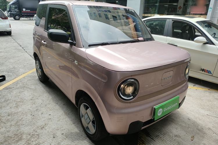 Used Geely Galaxy Panda 2024 Panda Mini 200km Endurance Bear Front Right 45 Deg